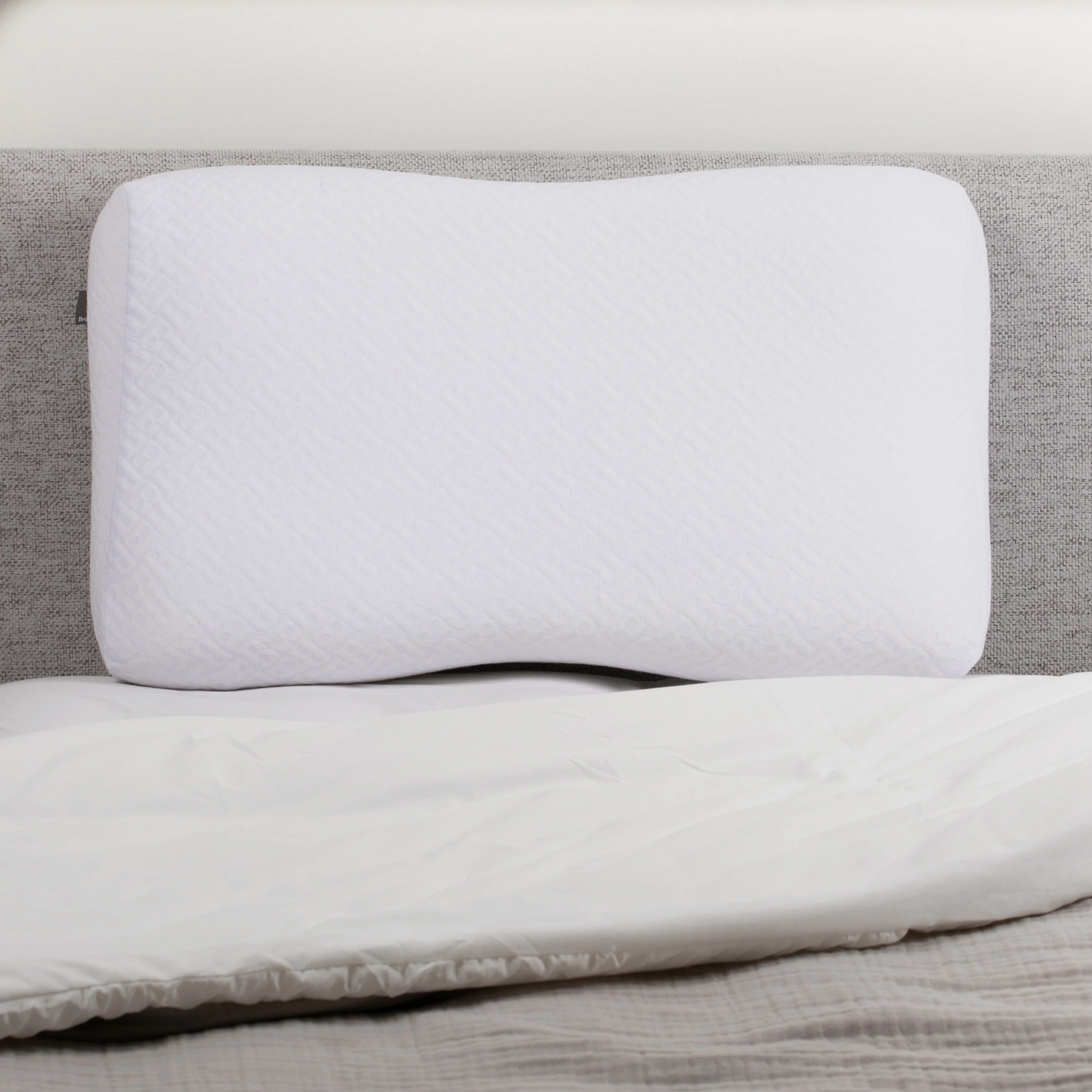 Brookstone Classic Comfort Memory Foam Pillow - Image 8