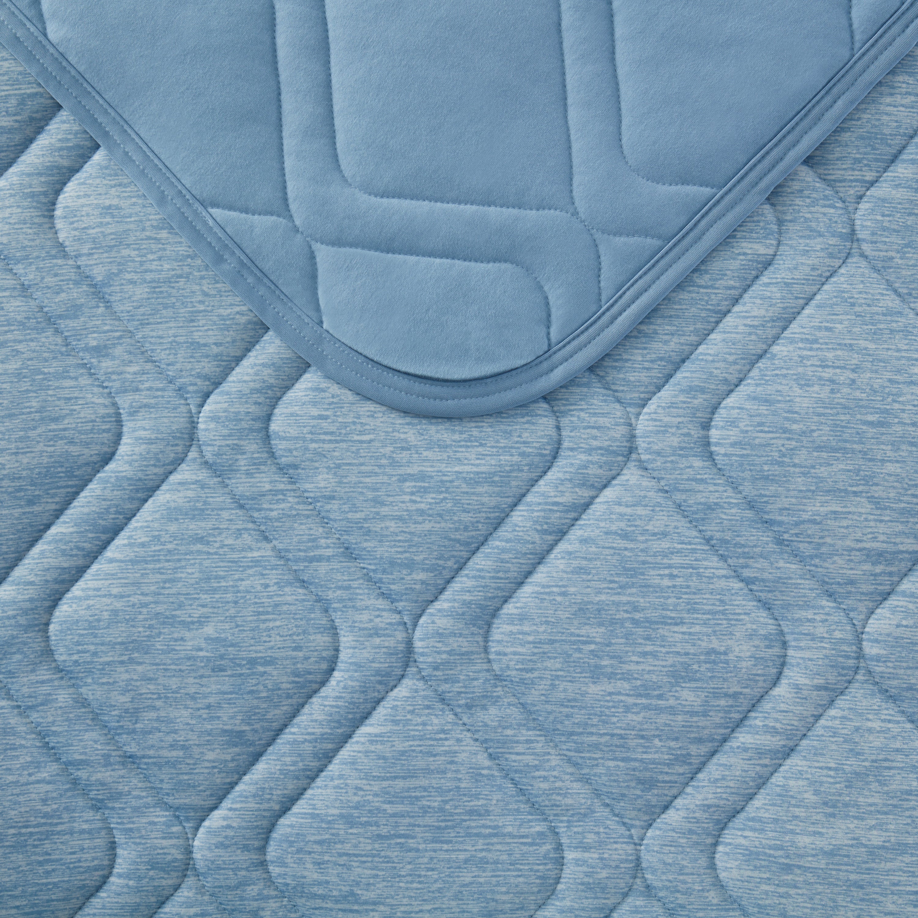 Brookstone Cooling Comfort Throw - Image 12