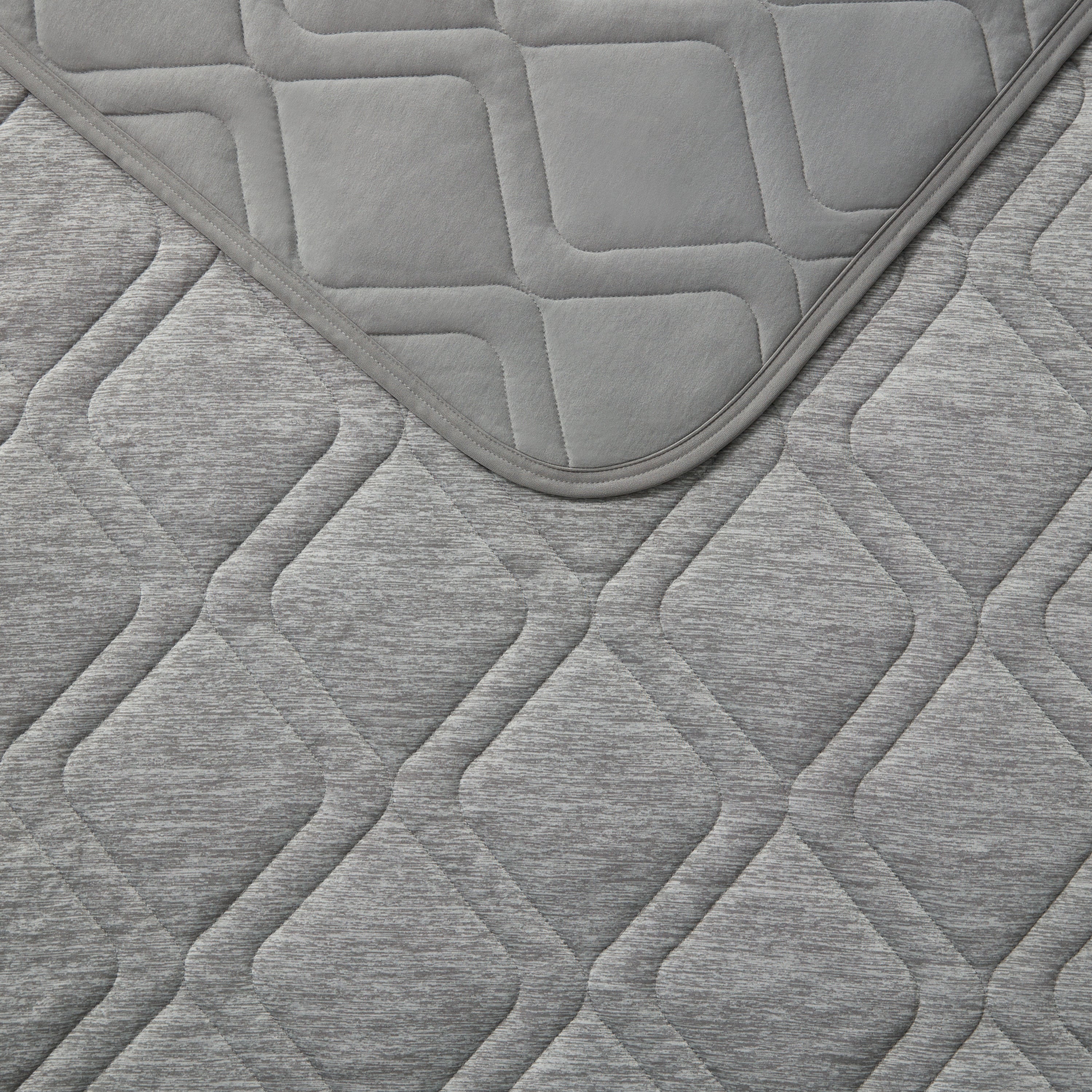 Brookstone Cooling Comfort Throw - Image 46