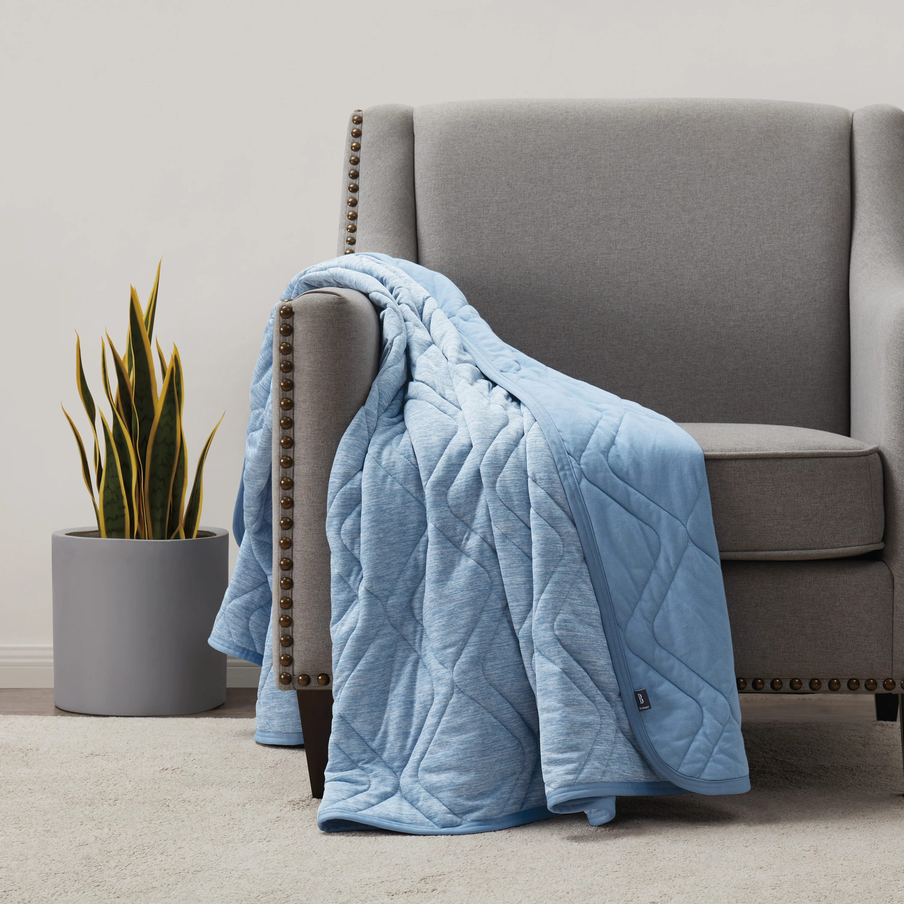 Brookstone Cooling Comfort Throw - Image 9