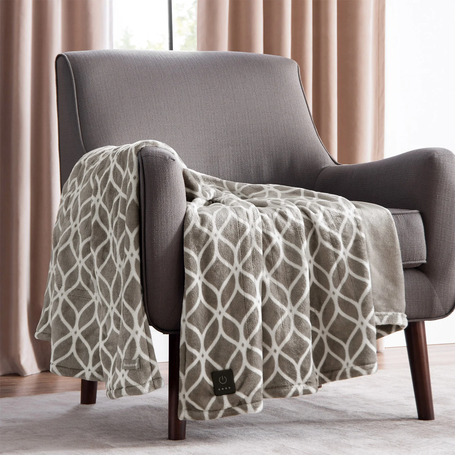 Brookstone Cozy Heated Plush Throw - Image 21