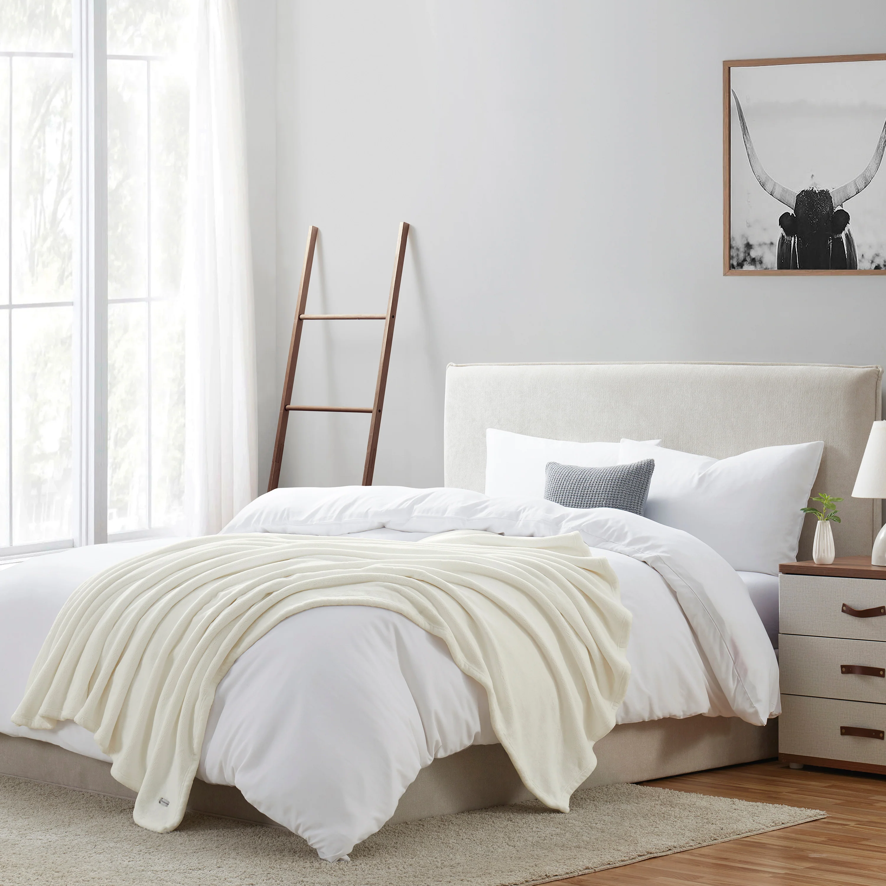 Brookstone Nap Cozy Plush Throw - Image 24