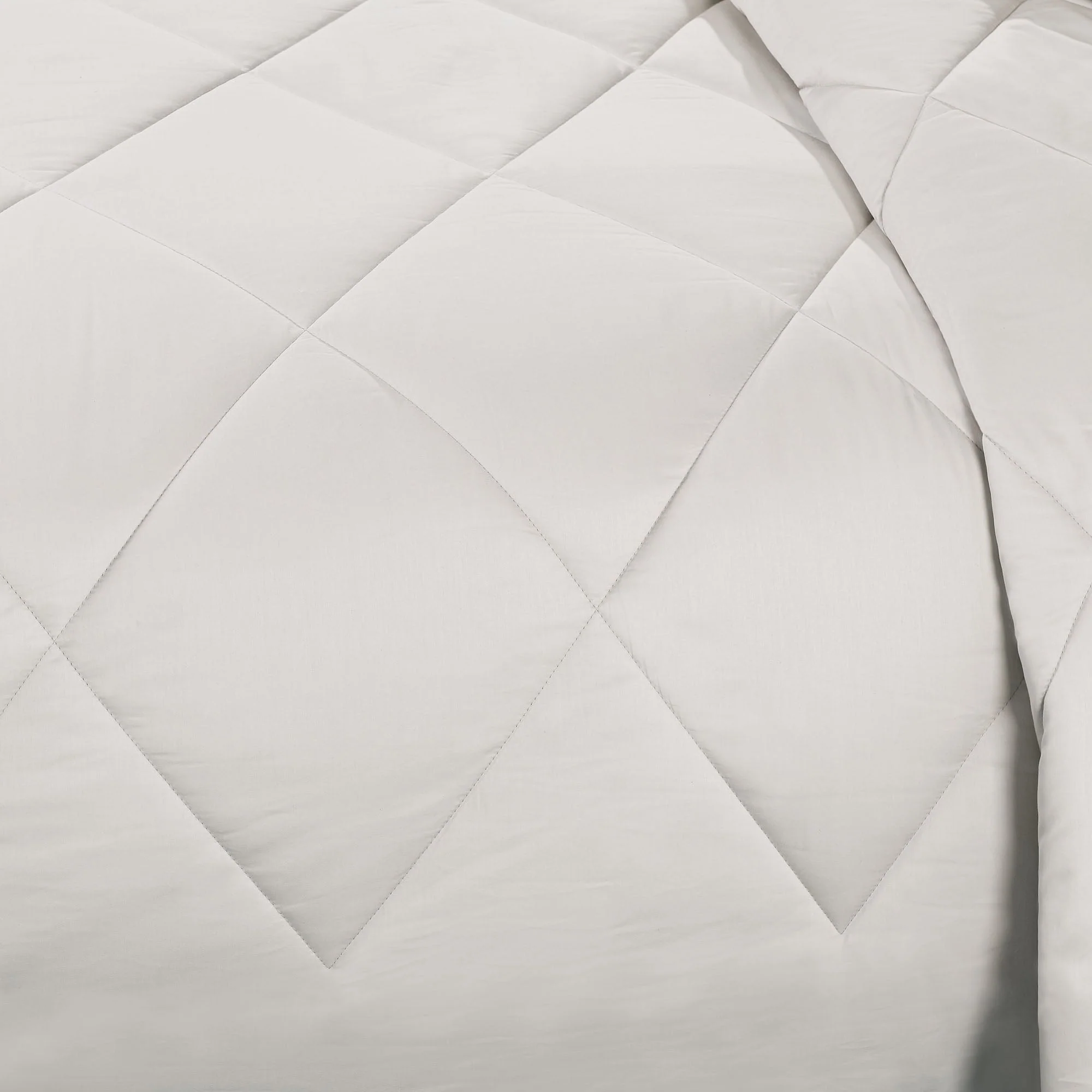 Celliant Performance Comforter - Image 6