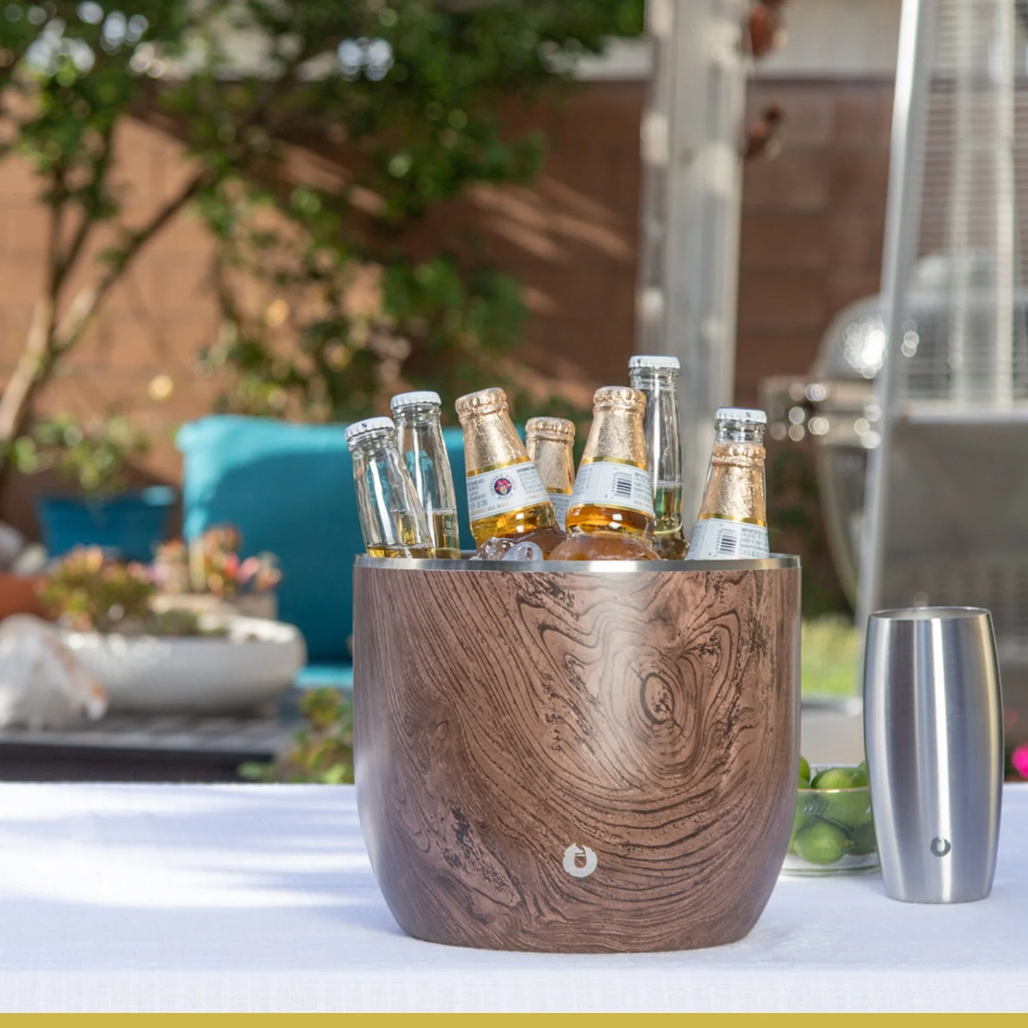 Extra Large Ice Bucket with Lid and Ice Scoop, Marble - Image 4