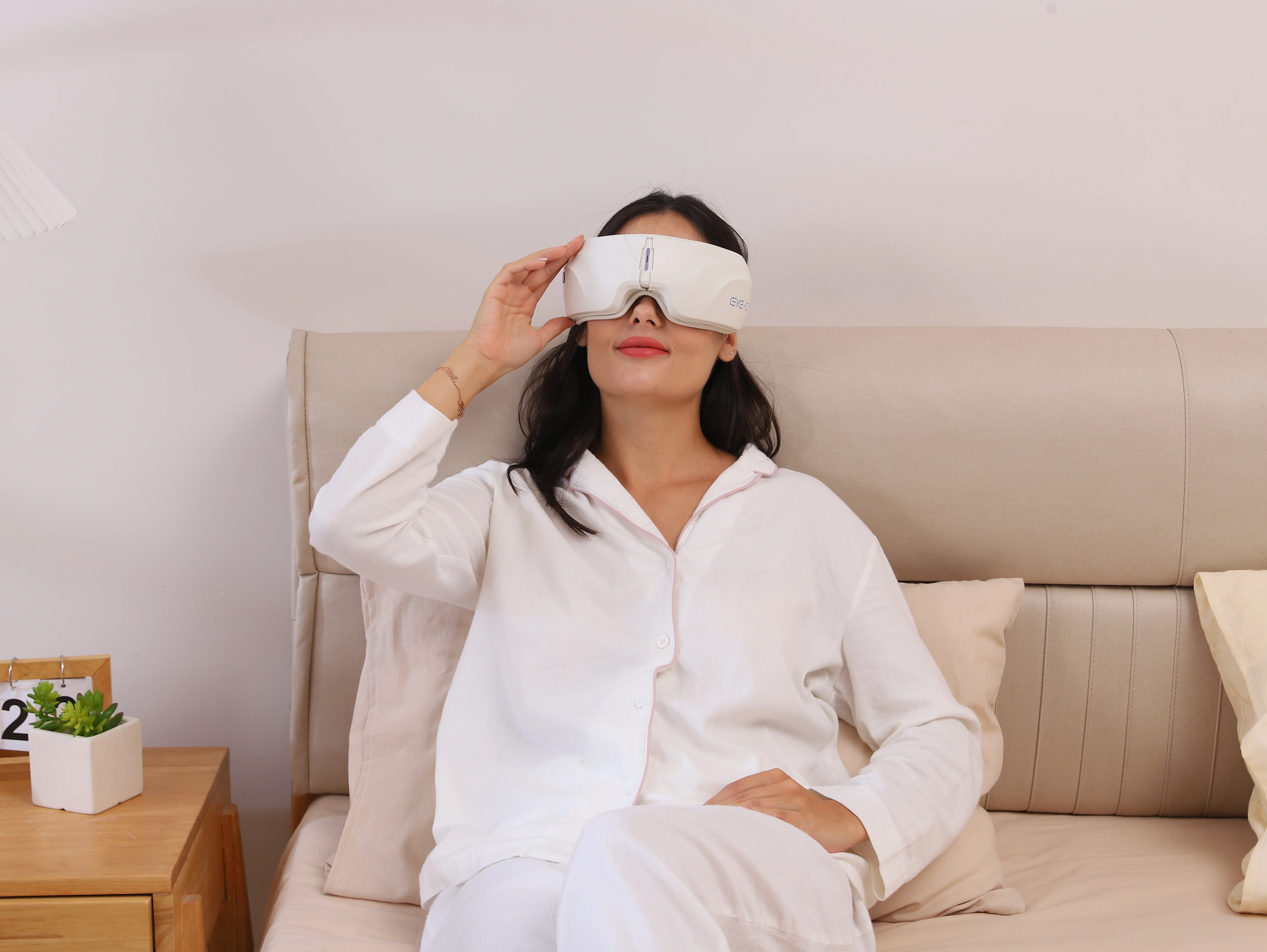 EYE-C Massager - Image 3
