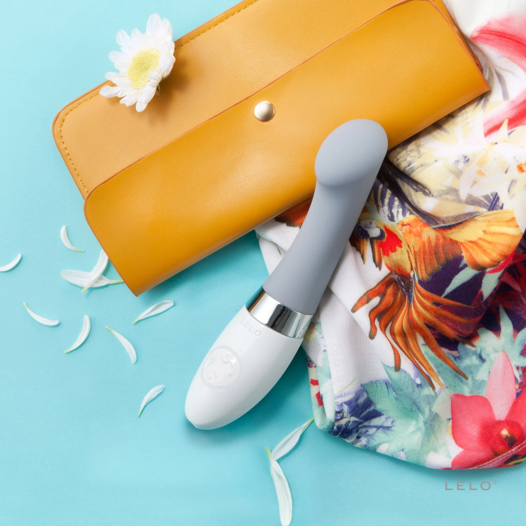 LELO GIGI 2 Intimate Massager - Image 2