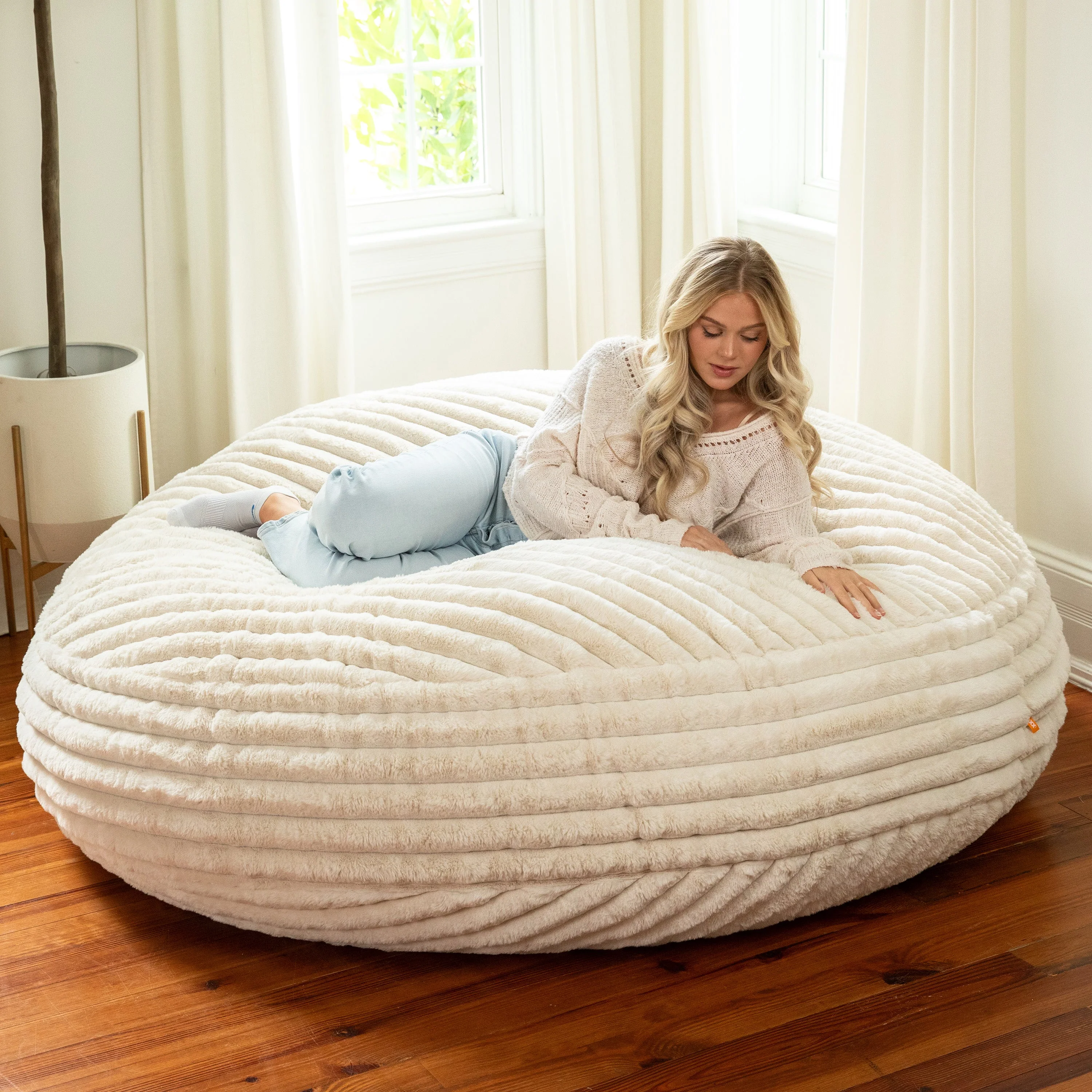 Jaxx 6 Foot Cocoon - 2-in-1 Convertible Bean Bag Bed & Large Bean Bag Chair for Adults, Premium Luxe Fur - Mondo Fur - Image 3