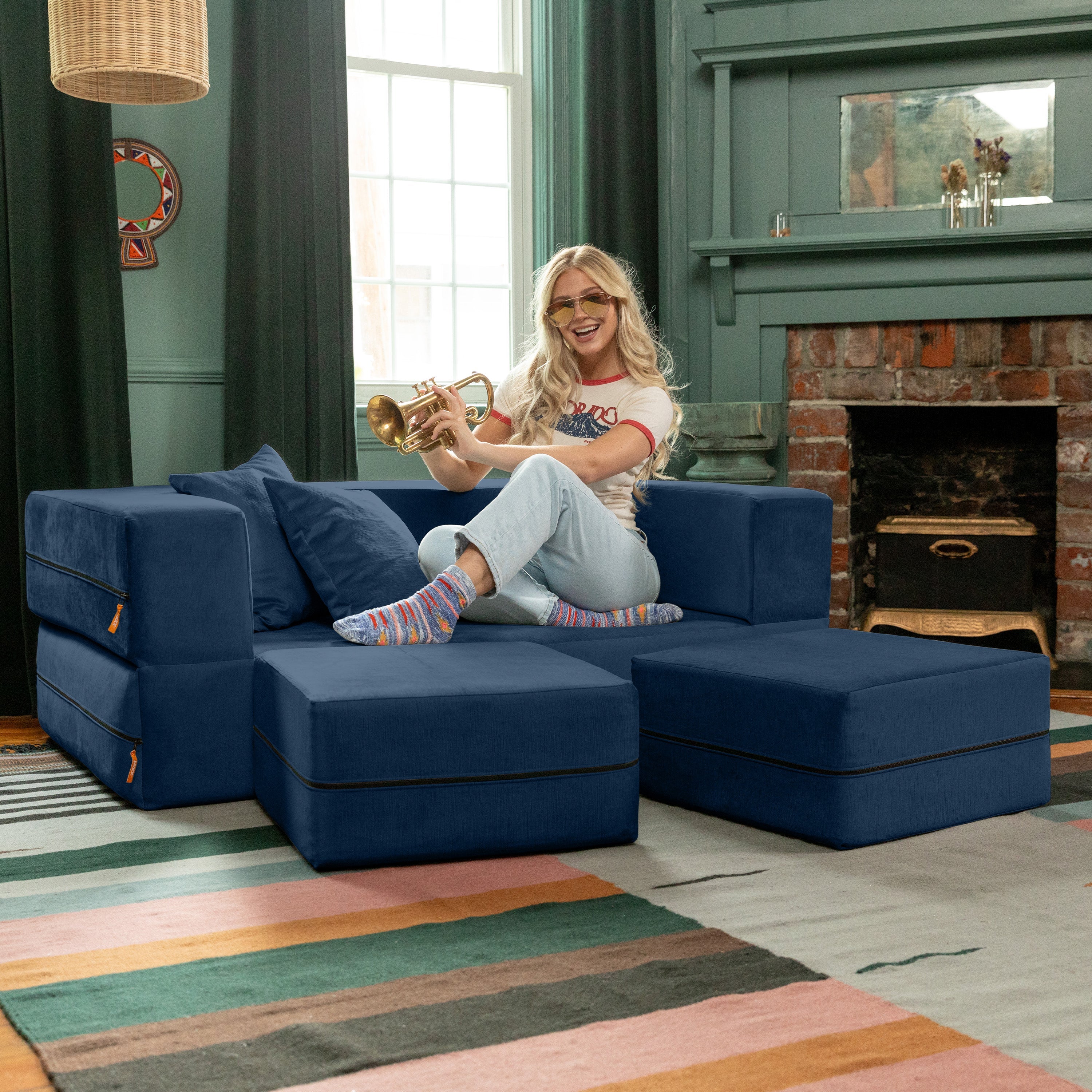 Jaxx Zipline Convertible Sleeper Loveseat & Ottomans - Image 4