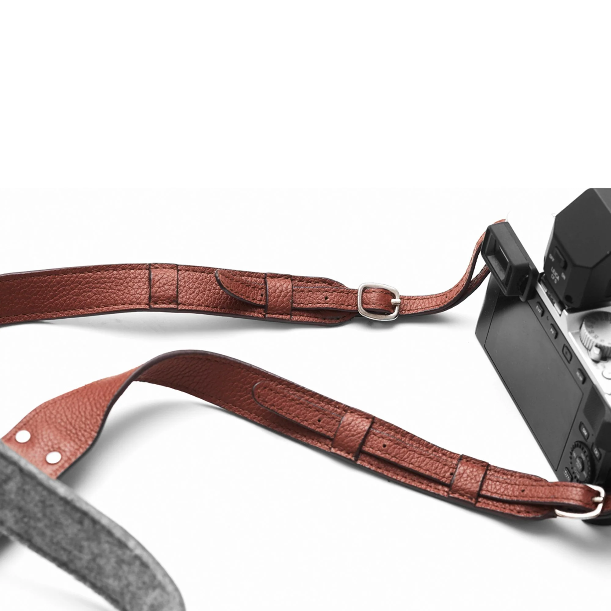 Woolnut Leather Camera Strap - Image 6