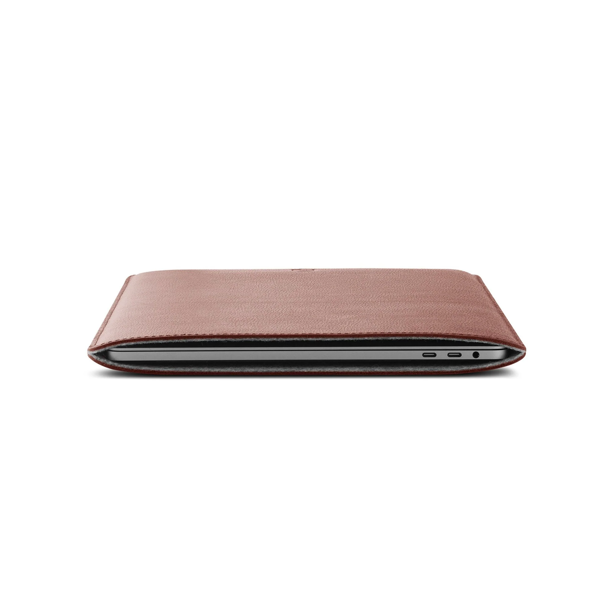 Woolnut Leather Sleeve for 15-inch MacBook Pro - Image 9