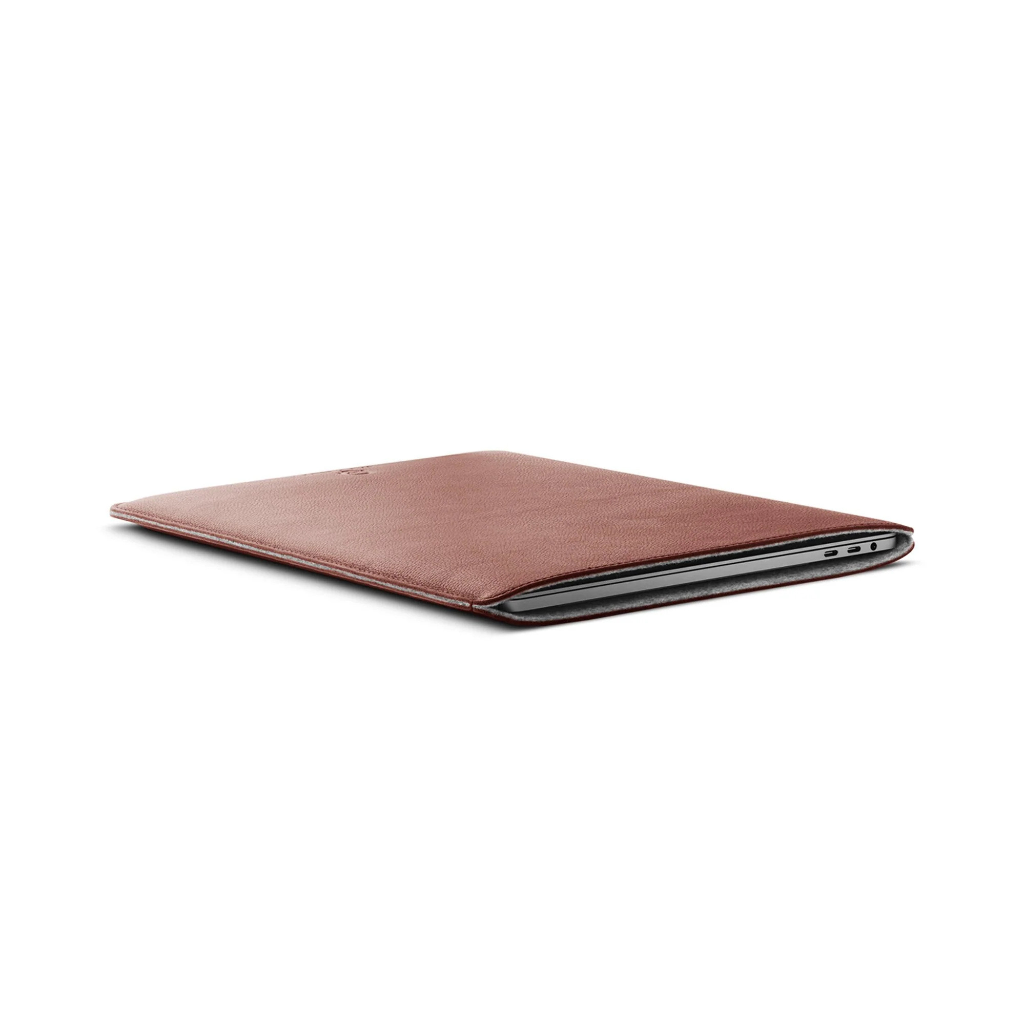 Woolnut Leather Sleeve for 16-inch MacBook Pro - Image 10